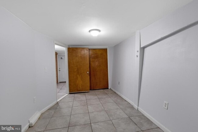 Building Photo - 5147 Hazel Ave