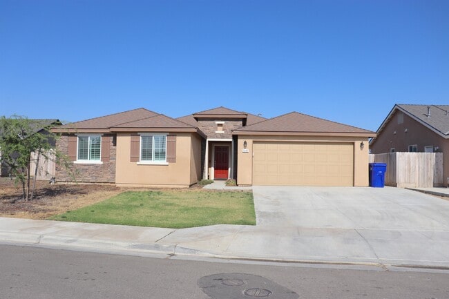 Building Photo - 1884 Clover Drive