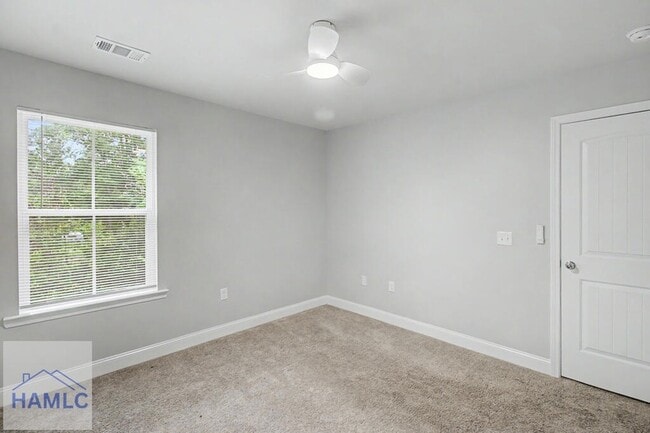 Building Photo - 702 Mill Creek Cir