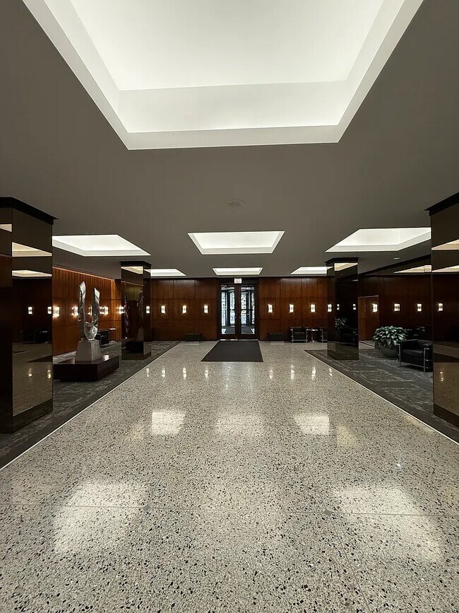 Building Photo - 535 N Michigan Ave