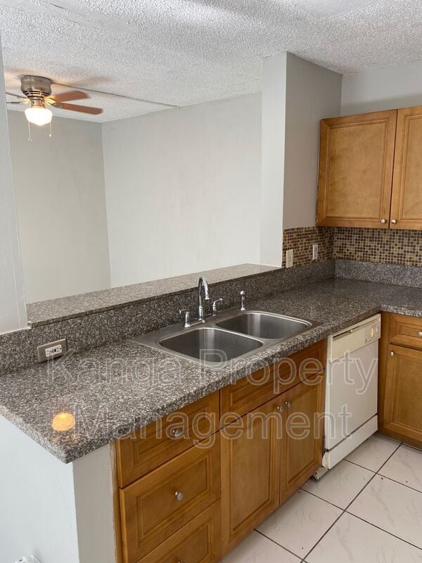 Building Photo - 11423 NW 35th St