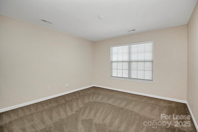 Building Photo - 10323 Dominion Village Dr