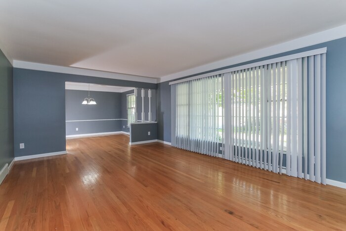 Building Photo - 1007 Pineknot Dr