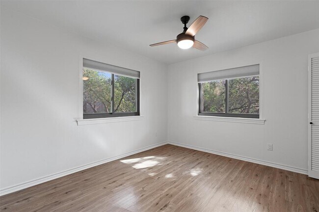 Building Photo - 104 Timpanagos Dr