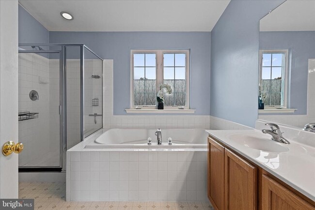 Building Photo - 22742 Bayside Way