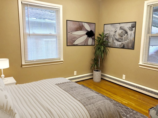 Building Photo - 1807 Oakland Ave