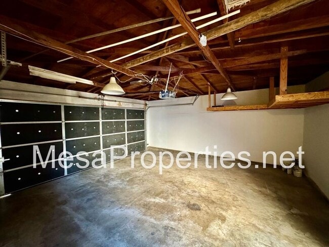 Building Photo - 173 Brown Dr