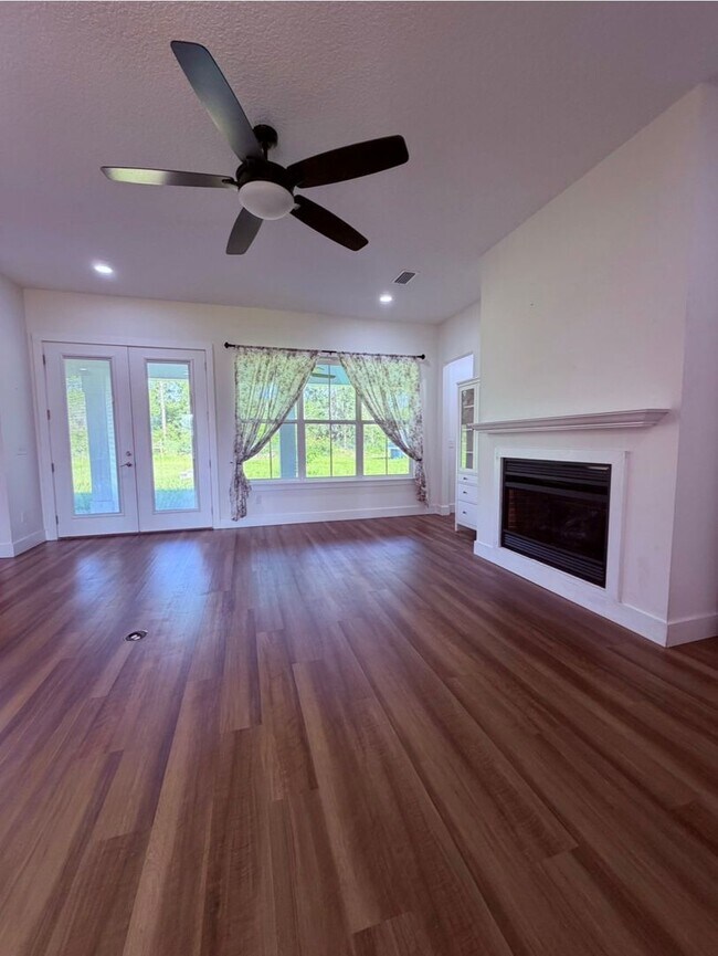 Building Photo - Gated 10-Acre Luxury Retreat with 40x60 Shop & Barn!
