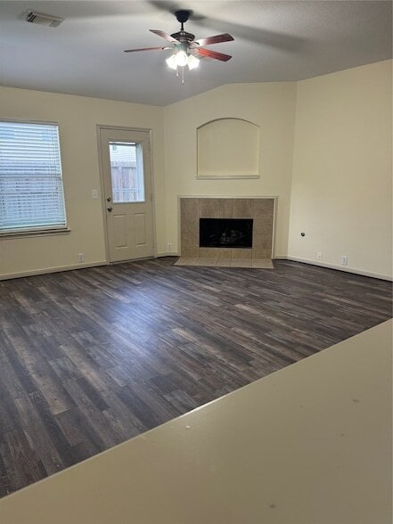 Building Photo - 2842 Sandberry Dr