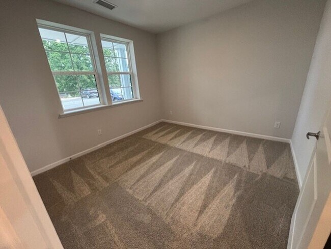 Building Photo - Brand New Luxury 2 Bed/2 Bath Condo - Wate...