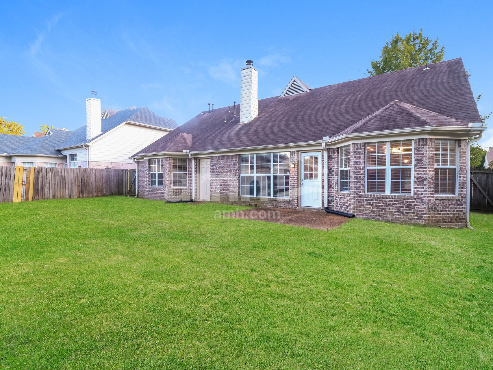 Building Photo - 5664 Tulip Grove Dr