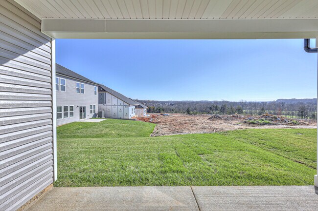 Building Photo - 121 Fernbank Ln