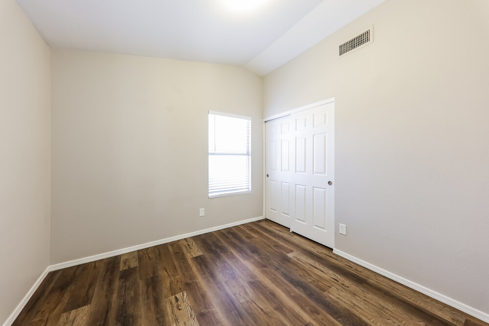 Building Photo - 5142 W Piute Ave