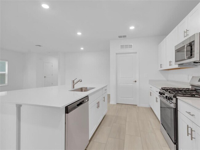 Building Photo - 13057 Empress Jewel Trl