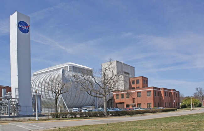 Building Photo - 30 Castle Haven Rd