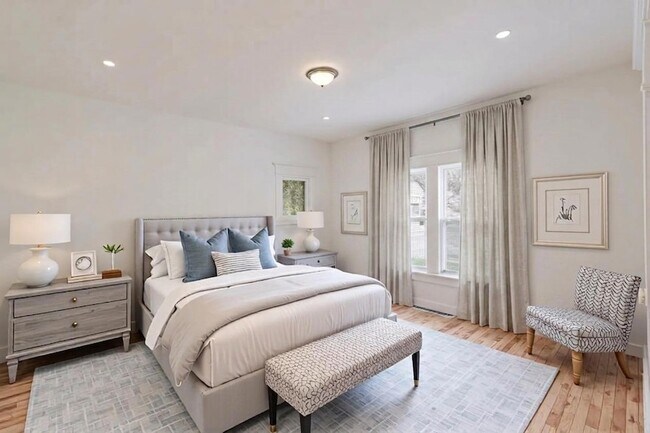 Building Photo - 306 Brown St