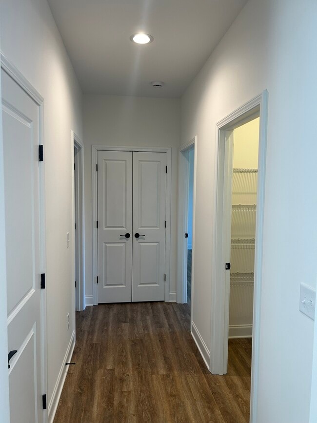 Building Photo - 135 Autumn Ridge