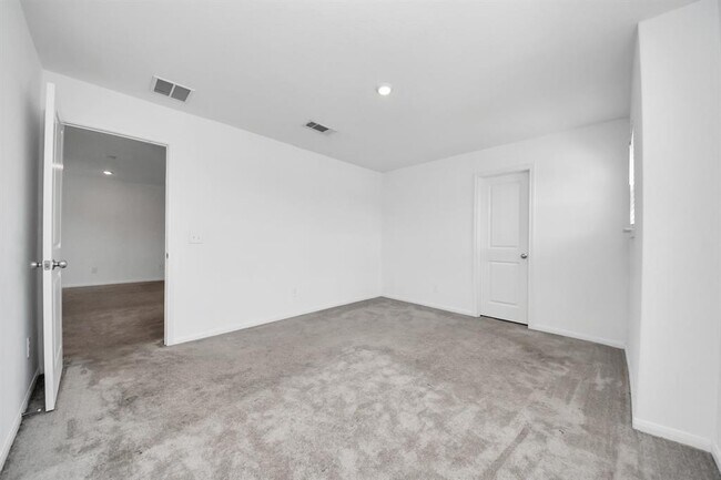 Building Photo - 23415 Pagoda Oak Dr