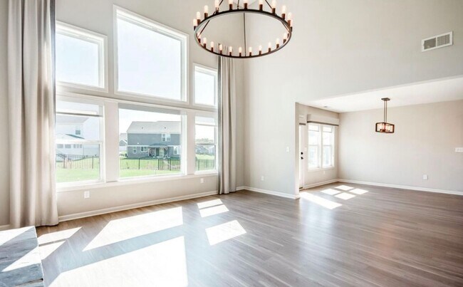 Building Photo - 15911 Long Meadow Way