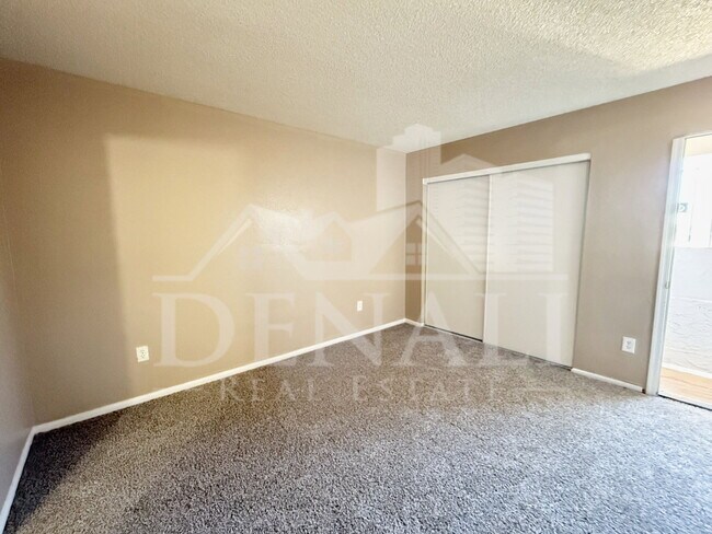 Building Photo - 2804 N 43rd Ave