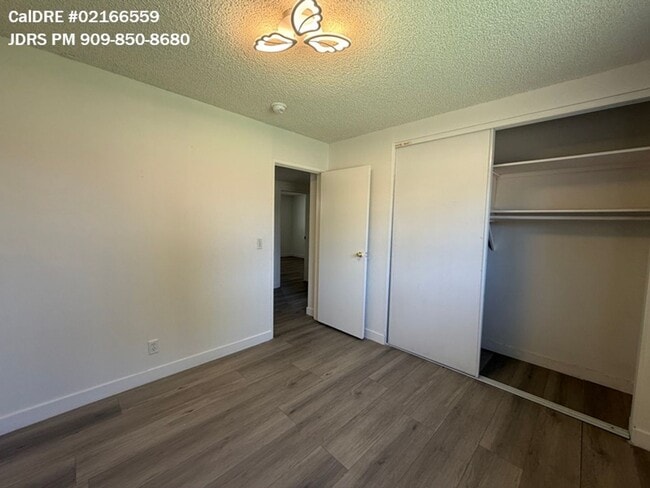 Building Photo - La Puente 7 Bedroom Home
