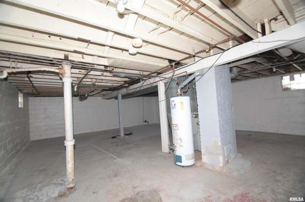 Building Photo - 1124 18th Ave