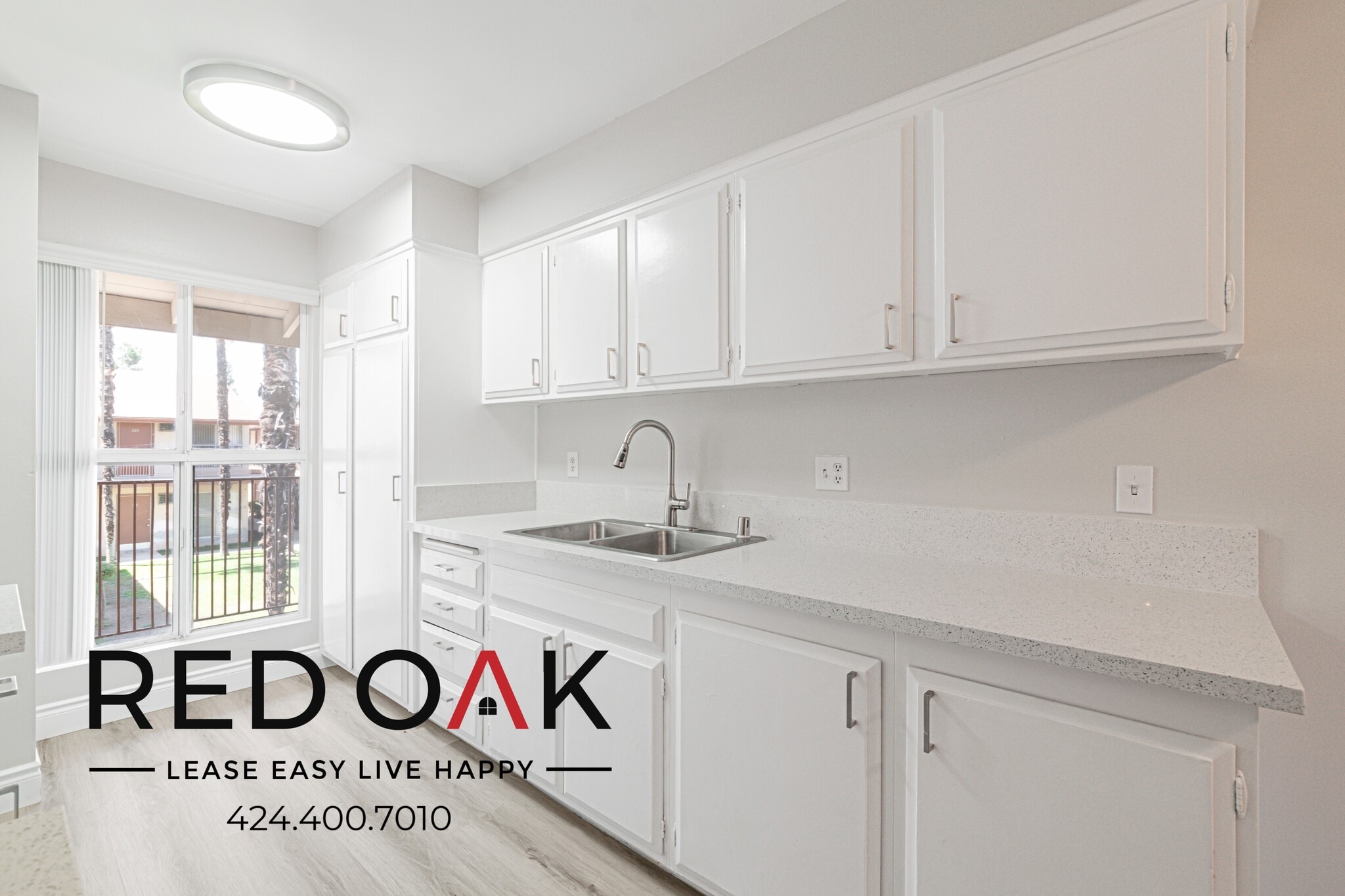 Building Photo - 615 Erie St