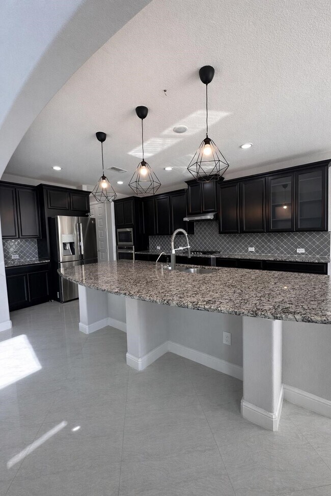 Building Photo - 2406 Trocadero Ln