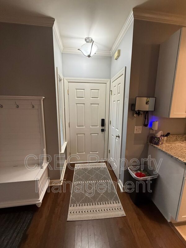 Building Photo - 1202 Grove Park Dr