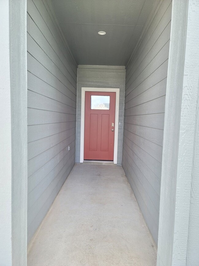 Building Photo - 4915 Pne Hvn Ln