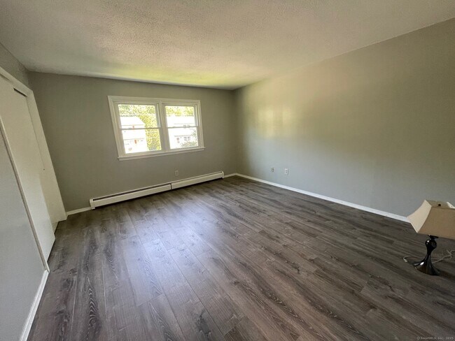 Building Photo - 93 Caesar Dr