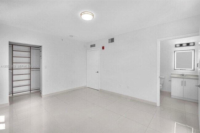 Building Photo - 2651 NE 212th Terrace