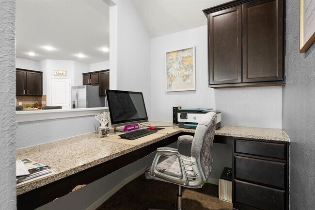 Building Photo - 19911 Mulberry Pine Ln