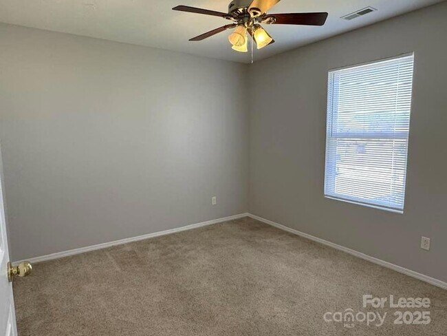 Building Photo - 10942 Dry Stone Dr