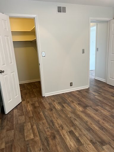 Building Photo - 9345 Taylorsville Rd