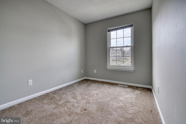 Building Photo - 1453 Golden Rod Ct