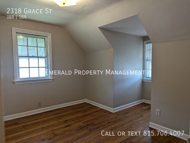 Building Photo - 2318 Grace St