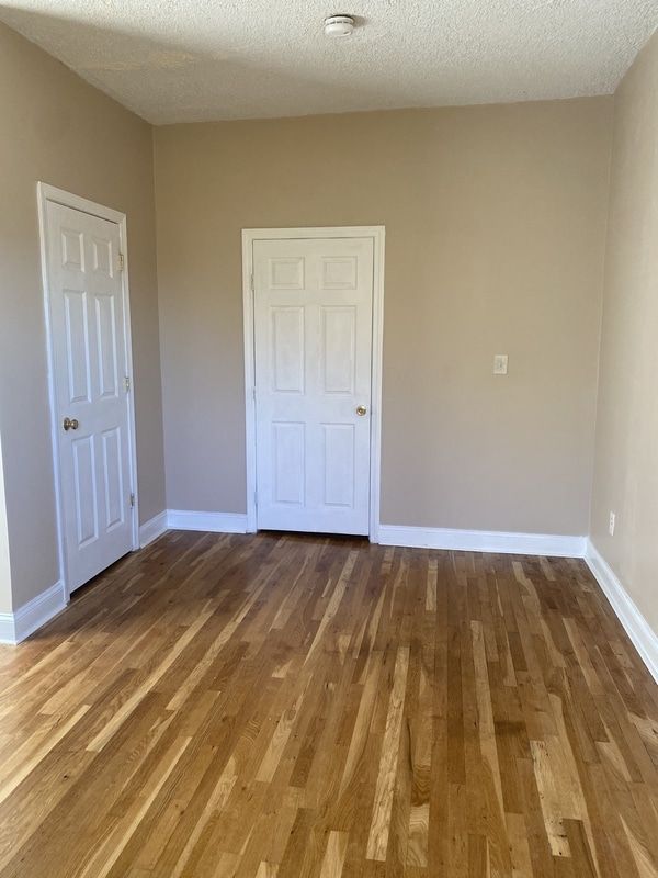 Building Photo - 260 Fountain St