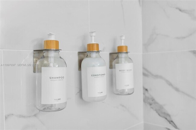 Building Photo - 136 NW 26th St