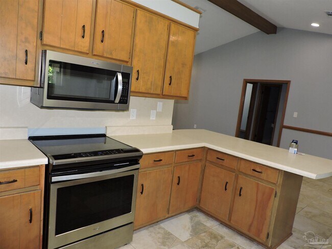 Building Photo - 1270 Palisade Rd
