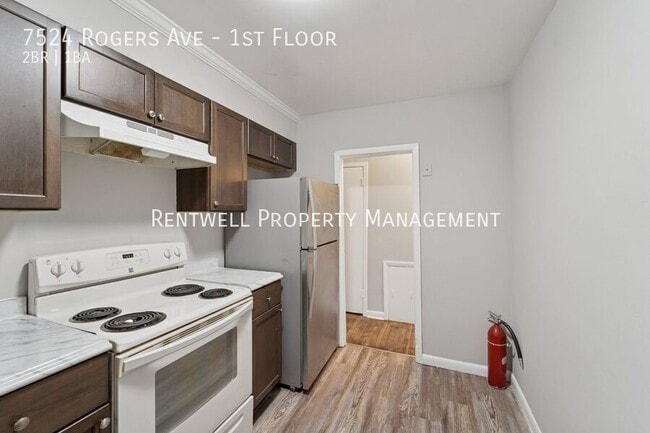 Building Photo - 7524 Rogers Ave