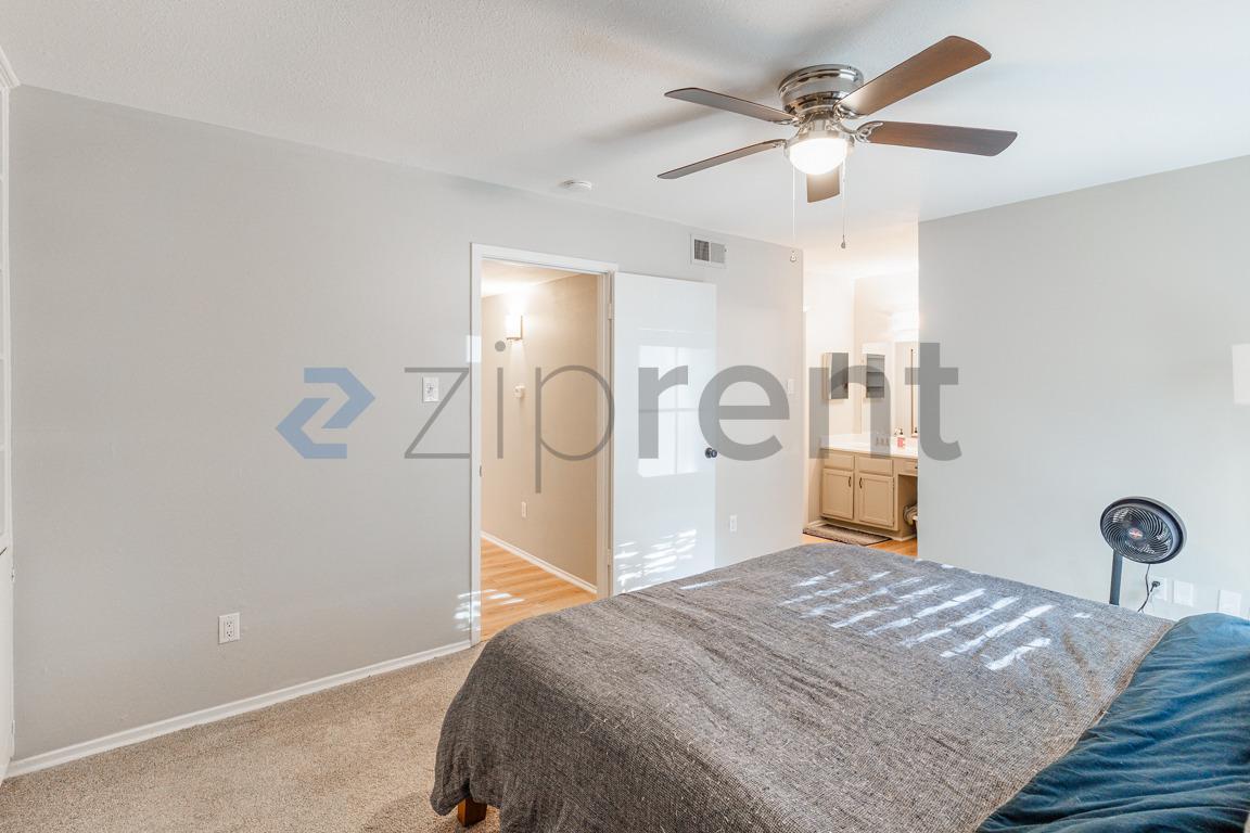 Building Photo - 4159 Steck Ave