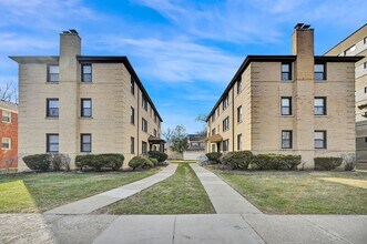 Building Photo - Stunning 2bd/1ba Unit in Chicago's Beverly Area
