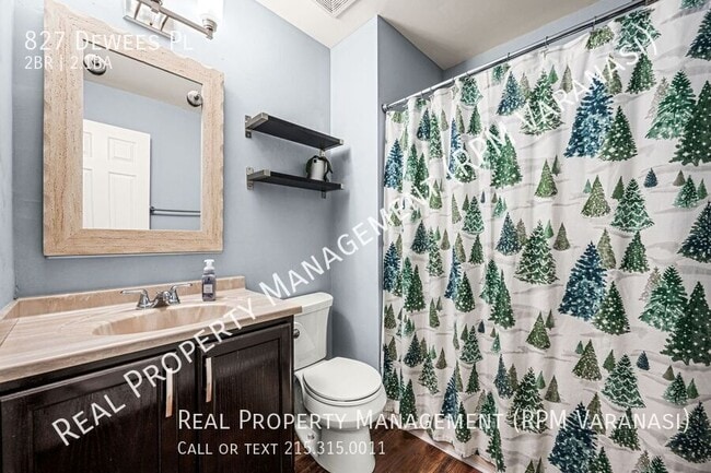 Building Photo - 827 Dewees Pl