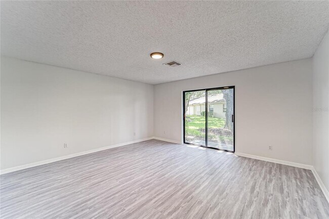 Building Photo - 1326 Idlewood Dr