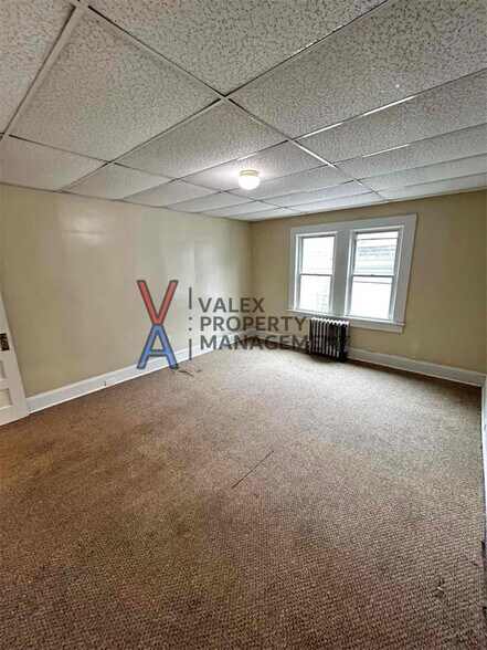 Building Photo - 2649 Olyphant Ave