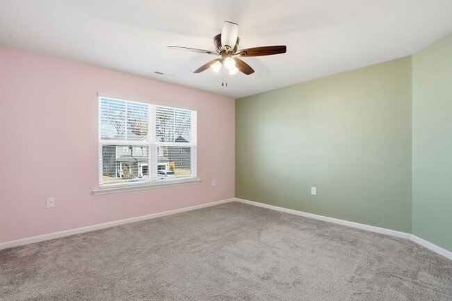 Building Photo - AVAILABLE AUGUST 7- NOW! BEAUTIFUL 2 STORY HOME IN FUQUAY-VARINA