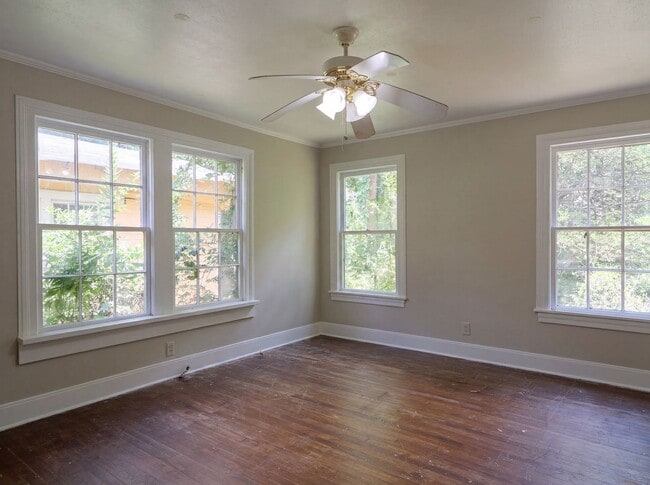 Building Photo - Shreveport - 3 Bed 1 Bath - Near LSU Med Ctr - Fresh Paint