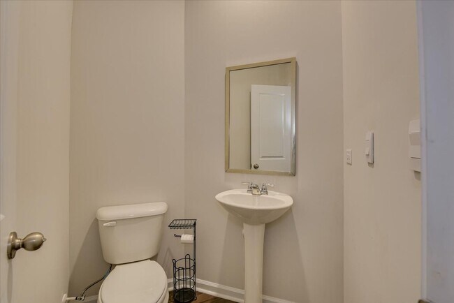 Building Photo - 846 Quaint Parish Cir