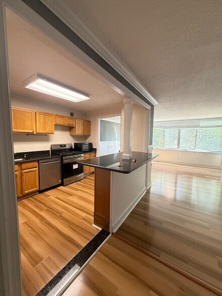 Building Photo - 11801 Rockville Pike